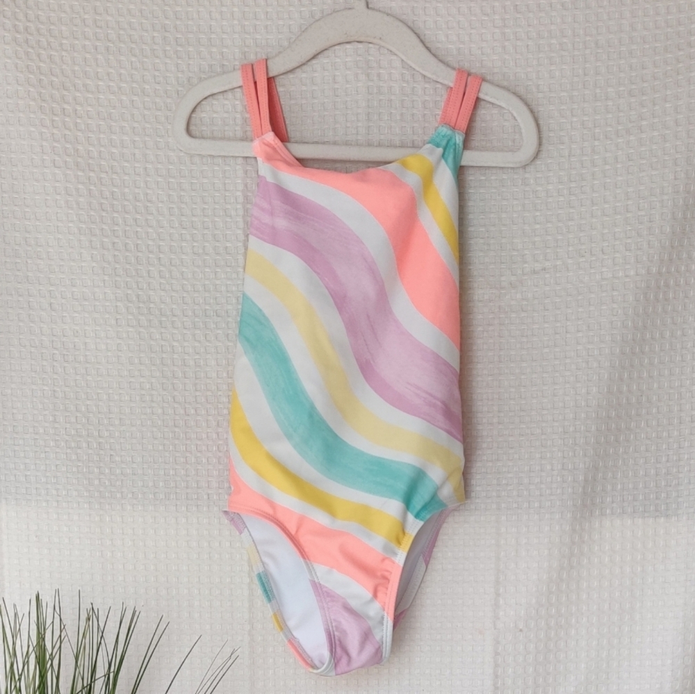 Carter's kid Girls Swimsuit Size 6/6X